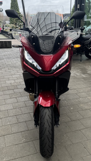 DEPOT VENTE Honda NT1100 rouge avec Kit de rabaissement - VALENCIENNES