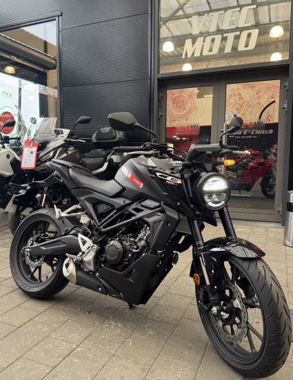 HONDA CB125R CARBONE MAT - VALENCIENNES