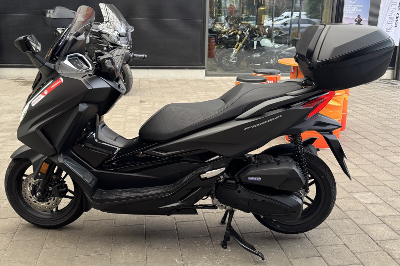 HONDA FORZA 125 SMART TOP BOX - VALENCIENNES