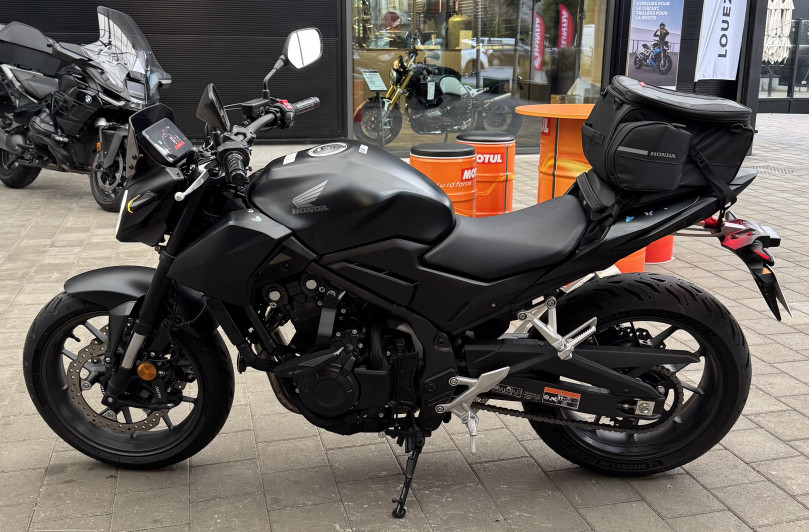 Honda CB500 Hornet Noir Mat rabaissée 40mm - VALENCIENNES