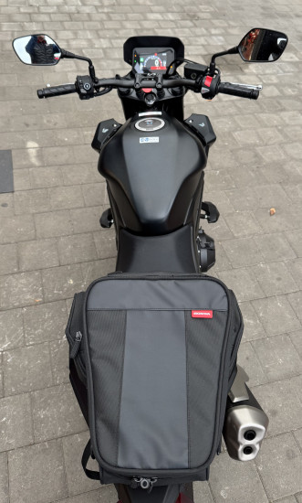 Honda CB500 Hornet Noir Mat rabaissée 40mm - VALENCIENNES